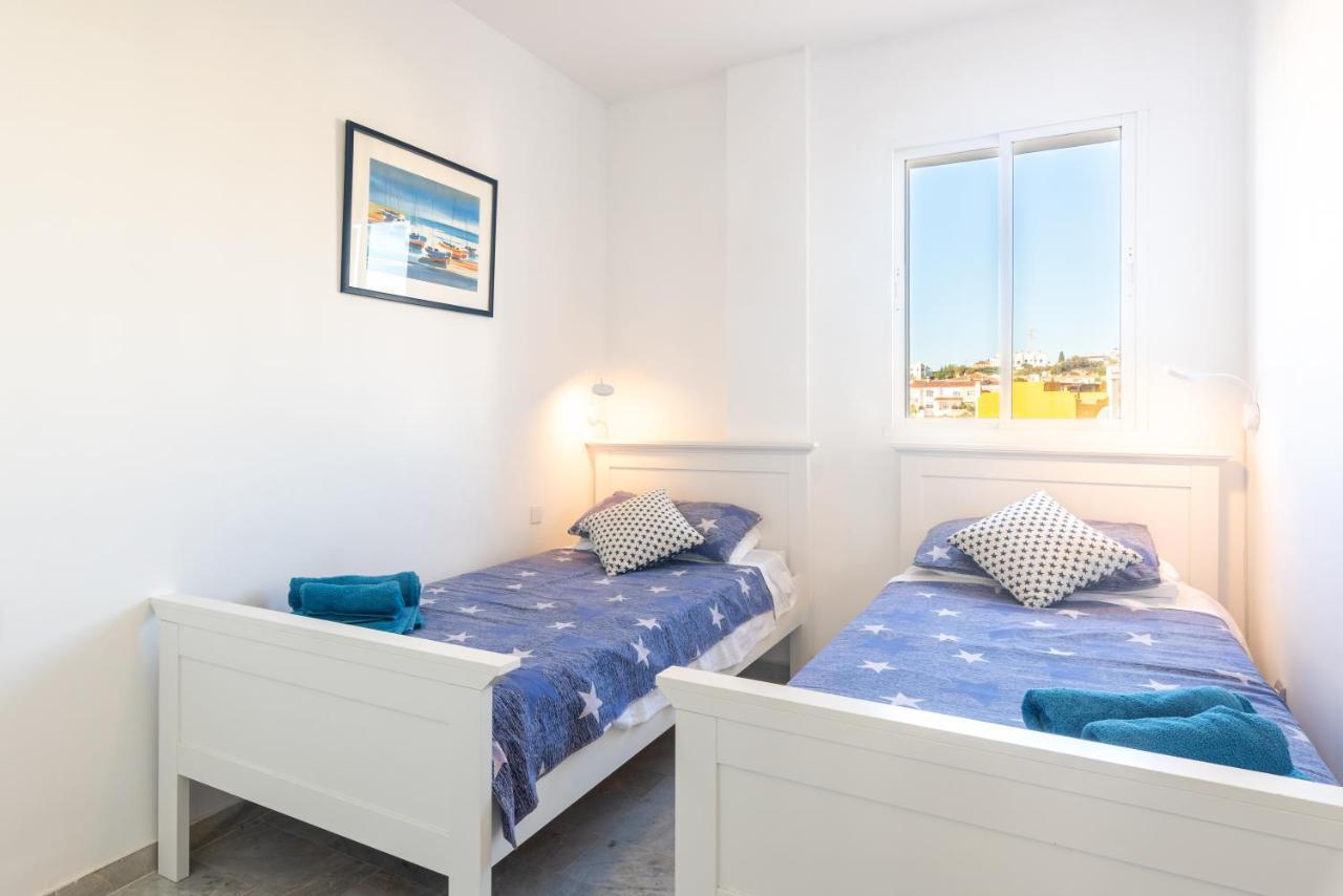 Luxury 3 Bed Apartment Torreblanca ฟูเอนฮิโรลา ภายนอก รูปภาพ
